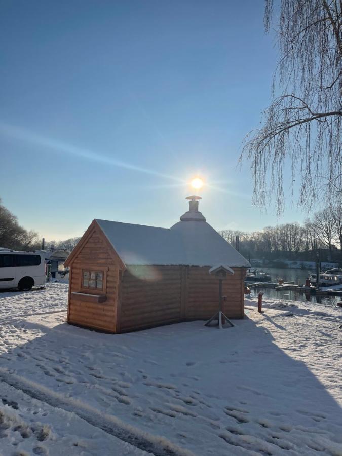Grillkota Holzhuette Hotel Lauenburg Eksteriør billede